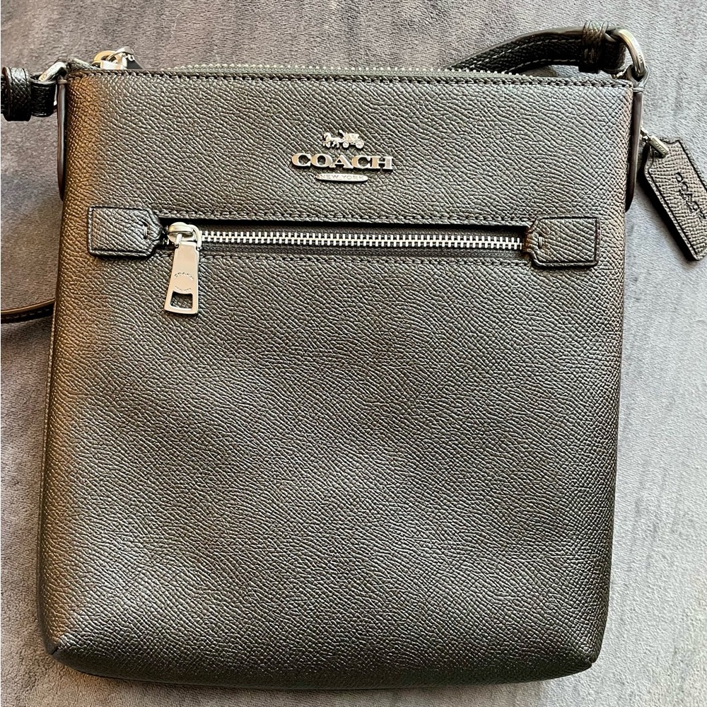Coach Black Messenger Bag with Sleek Design